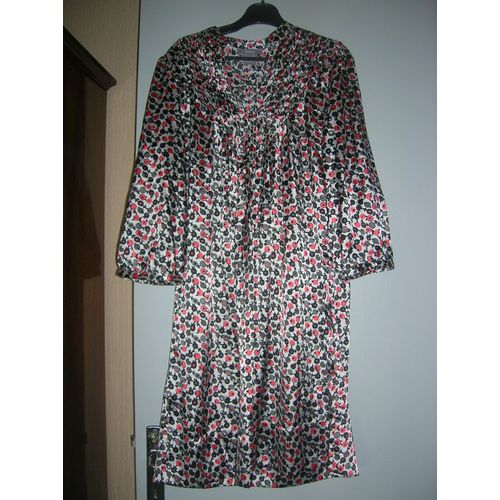 Robe 3 Suisses Taille 34 Polyester 100%.