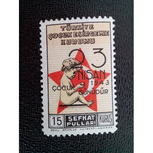 Timbre Turquie M I Z80a Enfant Et Étoile Rouge Avec Lune 1943 ( 7812 )