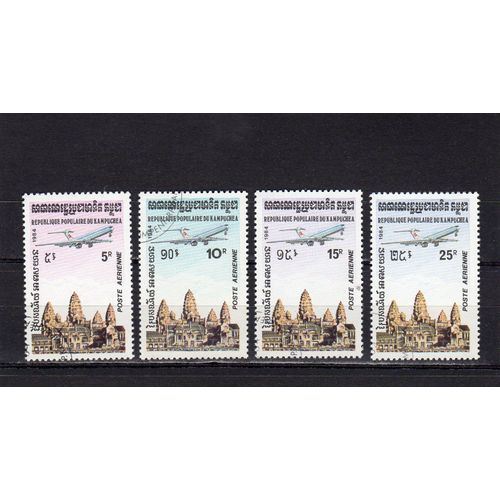 Timbres De Poste Aérienne Du Kampuchéa (Avion À Réaction Survolant Le Temple DAngkor)