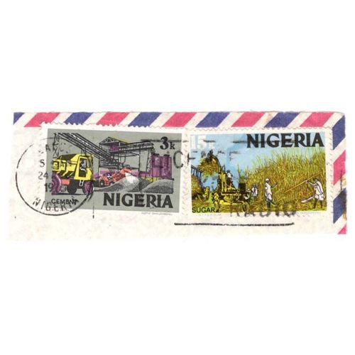 2 Timbres Du Nigéria Oblitérés En 1975, L'un De 3 Kobo Avec La Fabrication Du Ciment, L'autre De 15 Kobo Relatif Au Sucre.