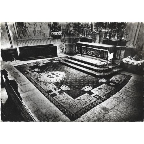 Carte Postale Chambery Chateau Des Ducs De Savoie Intérieur De La Sainte Chapelle Tapis Entièrement Brodè A La Main 1953