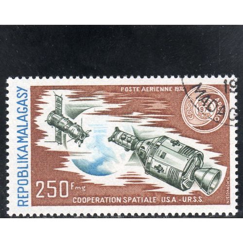 Timbre De Poste Aérienne De Madagascar (Coopération Spatiale U.S.A.-U.R.S.S.)