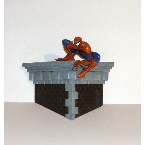 Figurine Spiderman Sur Un Mur Tirelire Sonore Parlante Vintage