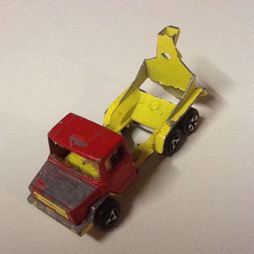 Majorette Camion Rouge Et Jaune 1/100