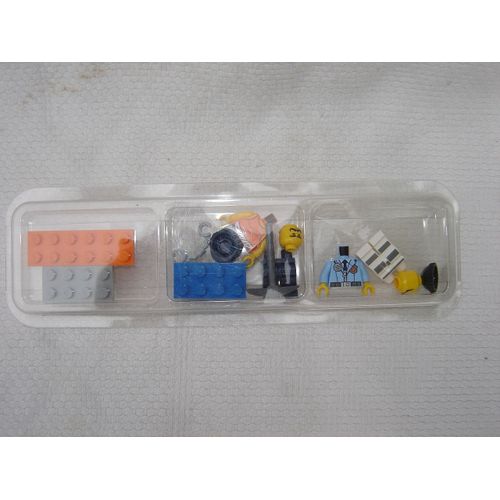 Figurine LEGO City cty0612 + cty0633 POLICIER ET PRISONNIER