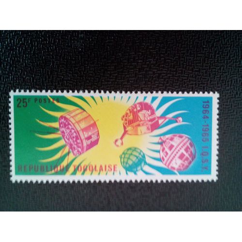 Timbre Togo Yt 432 Tiros, Telstar Et L'observatoire Solaire En Orbite 1964 ( 3912 )