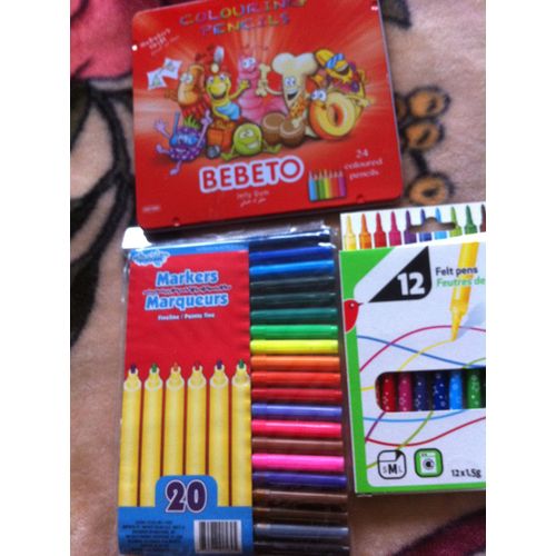 Lot Coloriage : 2 Paquets De Feutres Et 1 Boîte Crayons Couleurs En Métal.
