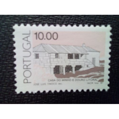 Timbre Portugal Yt 1690 Maison Côtière Du Minho Et Du Douro 1987 ( 011012 )