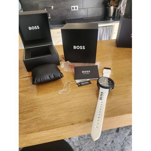 Montre Hugo Boss - Cadre Noir - Bracelet Silicone Blanc