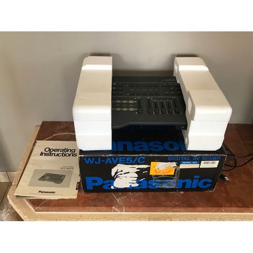 Panasonic digital av WJ-AVE5 mixer 