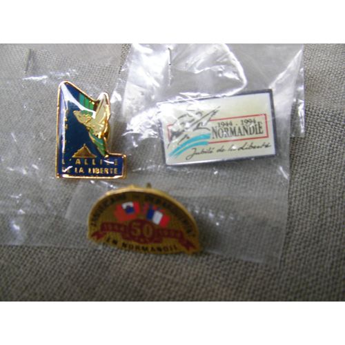 Ww2 Postwar Lot De 3 Pin's 50eme Anniversaire Du Débarquement De Normandie 1944-1994 1