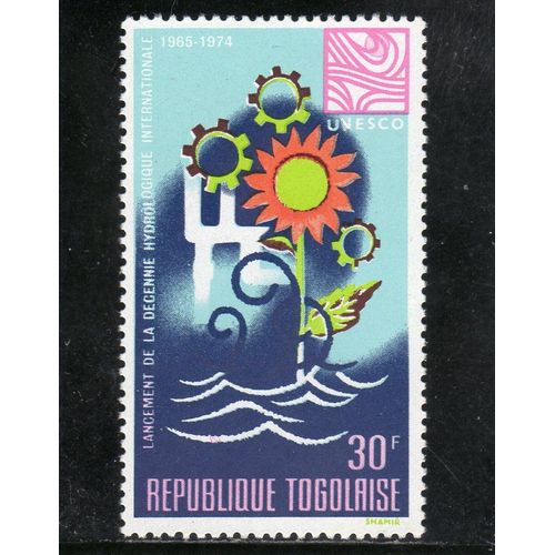 Timbre-Poste Du Togo (Décennie Hydrologique Internationale)