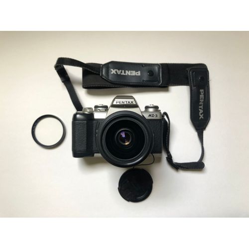 Pentax MZ-3 + Objectif Zoom 28-70 mm