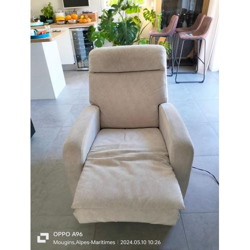 Vends Canapé+ Fauteuil Beige Poltronesofa