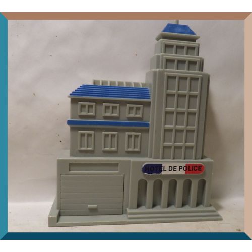 Diorama - Facade Hotel De Police