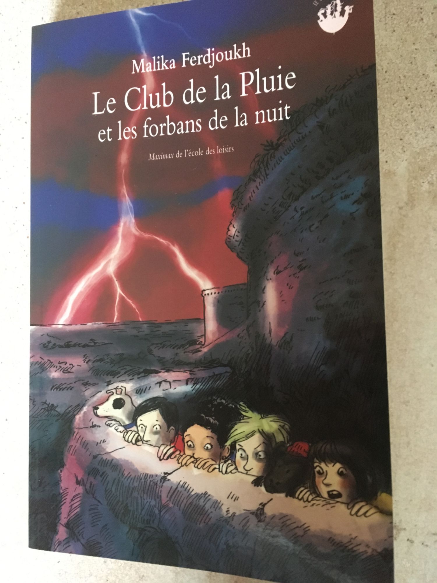 Le club de la pluie et les forbans de la nuit