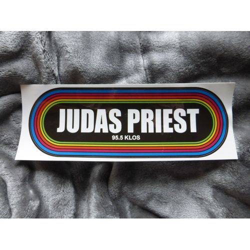 Judas Priest 95.5 Klos Auto Collant Usa Pour Le Concert Du Groupe Au Fivepoint Amphitheatre À Irvine En Californie. Klos La Radio Rock De Los Angeles