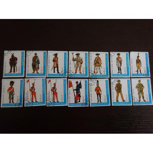 Timbres Ajman State Oblitérés 1972 Emirats Arabes Unis Costumes Militaires