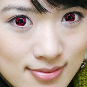 paire de lentilles sasuke sharingan classique 1 an