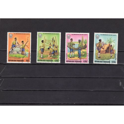 Timbres De Poste Aérienne Du Togo (75ème Anniversaire Du Scoutisme)