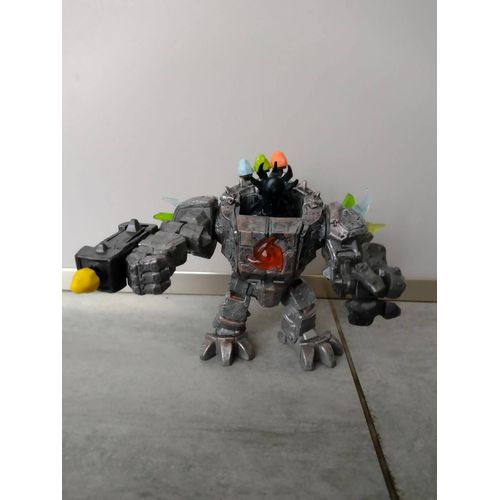Master Robot Et Sa Mini Creature