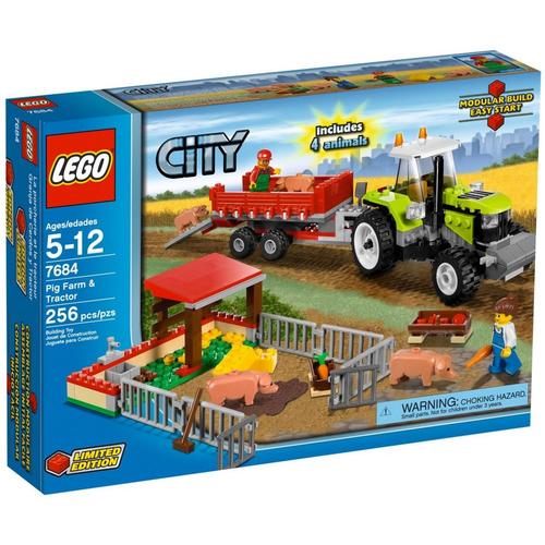 Lego City - La Porcherie Et Le Tracteur - 7684