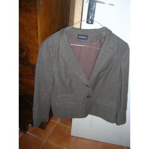 Veste Caroll Taille 42,Polyester 34%,Viscose 33%,Laine 32%,Élasthanne 1%.