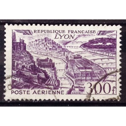 Vues De Grandes Villes - Lyon 300f Violet (Très Joli Aérienne N° 26) Obl - Cote 13,00 - France Année 1949 - N26841