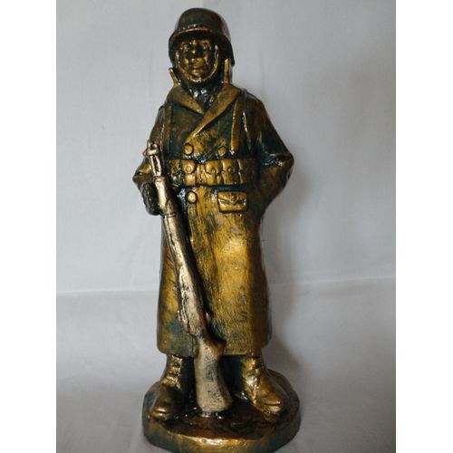 Soldat Américain En Tenue D'hiver