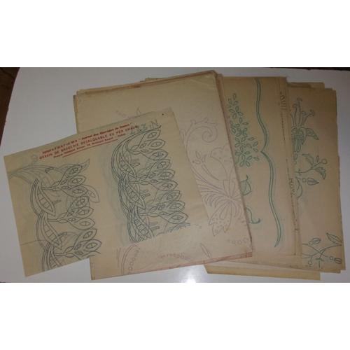 Lot De Feuilles Anciennes De Dessins De Broderies Décalquables Au Fer Chaud