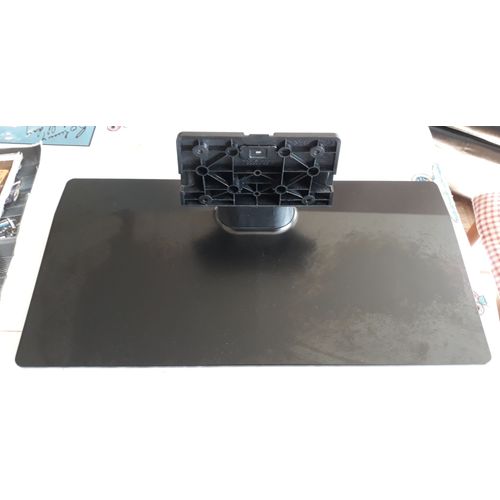 Base TV Panasonic TX-50HX580