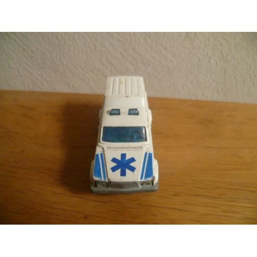 Ambulance-Majorette