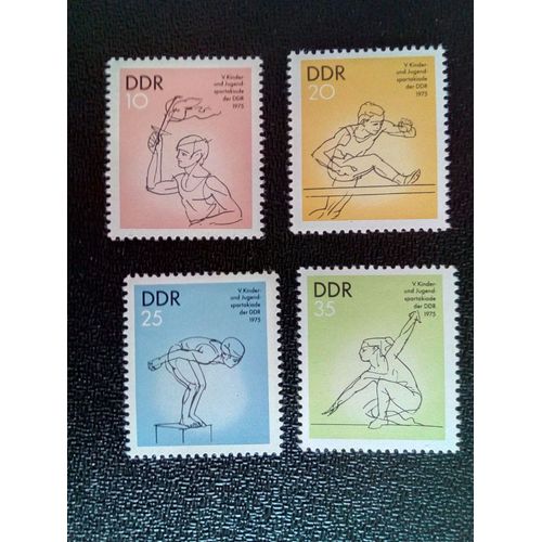 Timbre Allemagne / Rda Yt 1745 A 1748 Série: 5ème Spartakiade Pour Enfants Et Jeunes, Berlin 1975 ( 041012 )