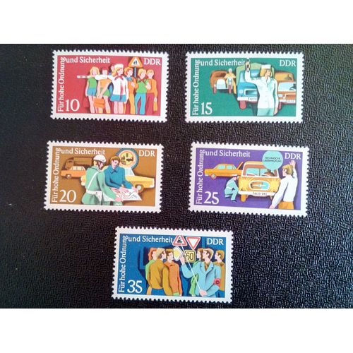 Timbre Allemagne / Rda Yt 1758 A 1762 Série: Education À La Sécurité Routière 1975 ( 041012 )