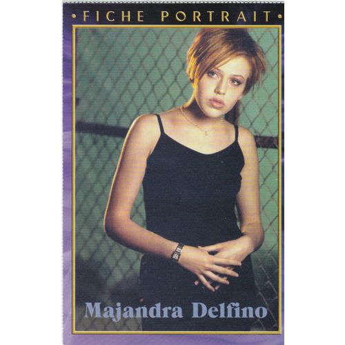 Fiche Portrait Roswell - Majandra Delfino