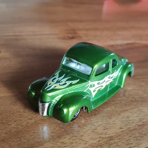 Ford Coupé 40-Hot Wheels