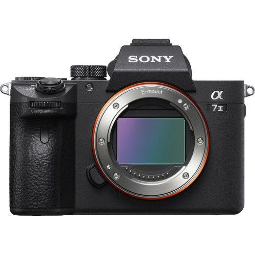 Appareil photo Sony A7 III + Objectif Sony Carl Zeiss Sonnar T FE 55 mm f/1.8 ZA