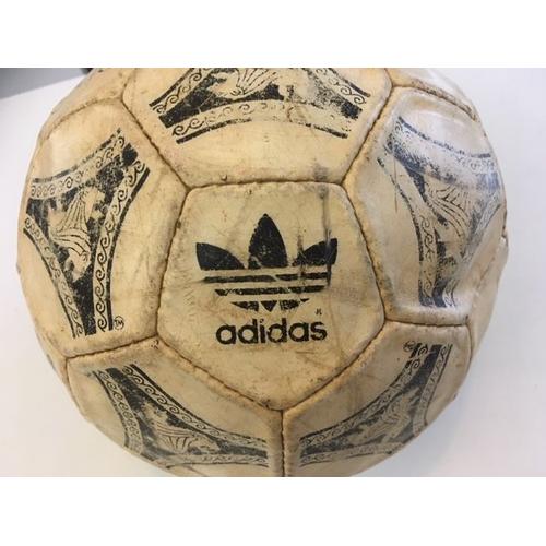 Ballon De Football De La Coupe Du Monde 1990