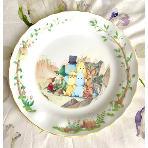 1 Plat 24,5 Cm 1 Moomin Plate - Moominland - Moomin Valley - Mumintroll - Muumi
