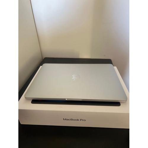 Apple MacBook Pro 13" AMD 3000 Series - Ram 8 Go - SSD 512 Go