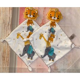 Doudou Lion Plat Mouchoir Kiabi Animaux Cirque Éléphant Tigre Lot De Deux Lions Simba Toys Benelux Jouets Naissance Bébé