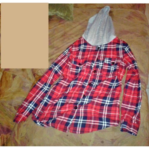 Chemise Chaude Hiver A Capuche Taille 10-11 Ans ..