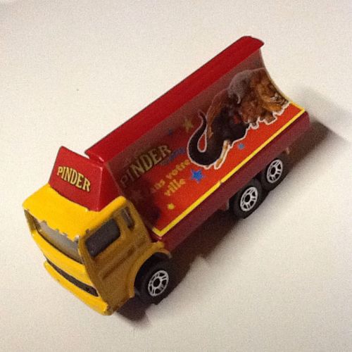 Majorette Camion Pinder Pub Jaune