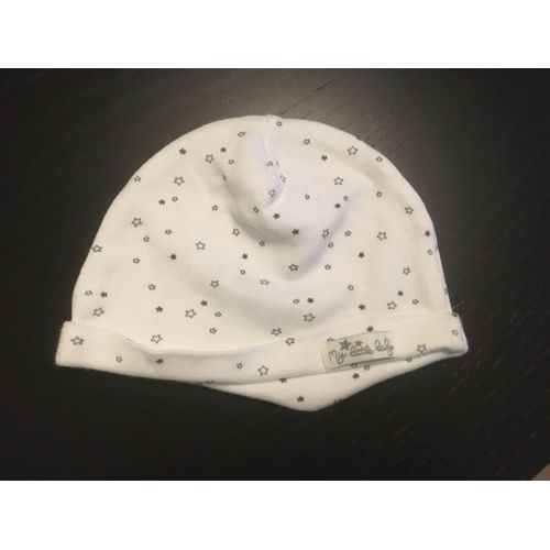 Bonnet Blanc Avec Étoiles Grises In Extenso