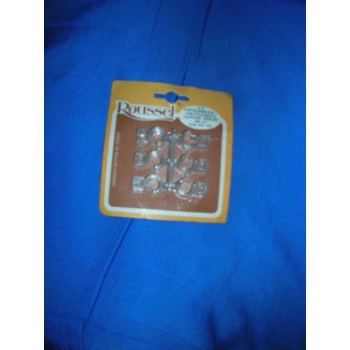 Lot De 12 Crochets Rideaux Incolore.
