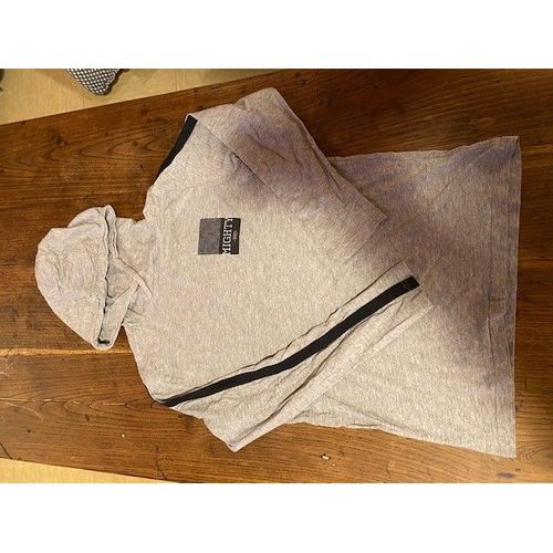 T-Shirt Capuche Manche Longue