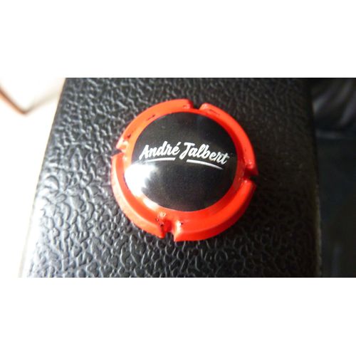 Capsule De Cidre = André Jalbert , Contour Rouge, Fond Noir, Version Peu Courante