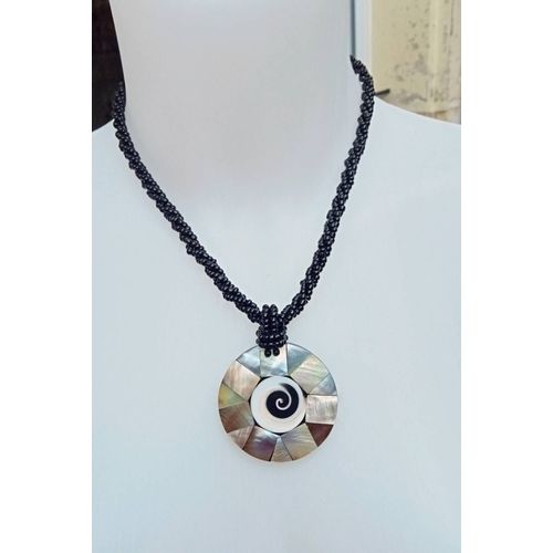 Collier Marqueté En Oeil De Lucie Et Nacre