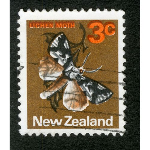 Timbre Oblitéré New Zealand, Lichen Moth, 3 C
