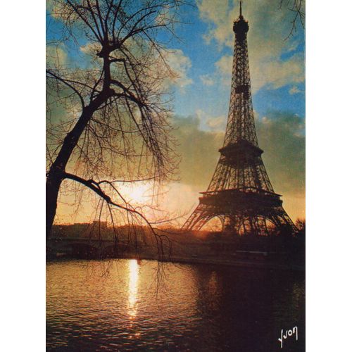 Carte Postale Couleur N° 10/3283 - Ecrite - Paris - 75 - La Tour Eiffel Et Les Bords De La Seine - Editions D'art Yvon